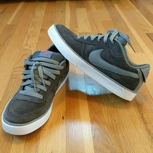 Nike MAVRK low - SZ 9.5